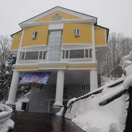 Hotel Bonfire Hakuba Exterior photo